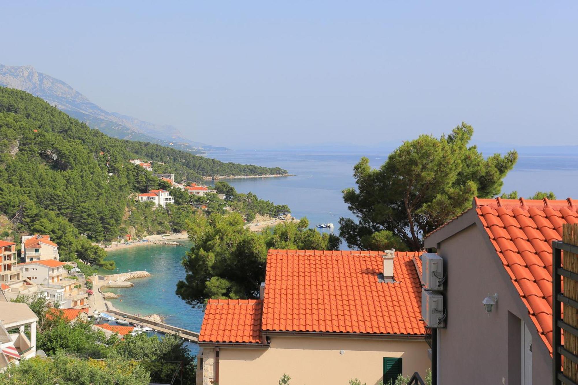 Apartments With A Parking Space Brela, Makarska - 789 Экстерьер фото
